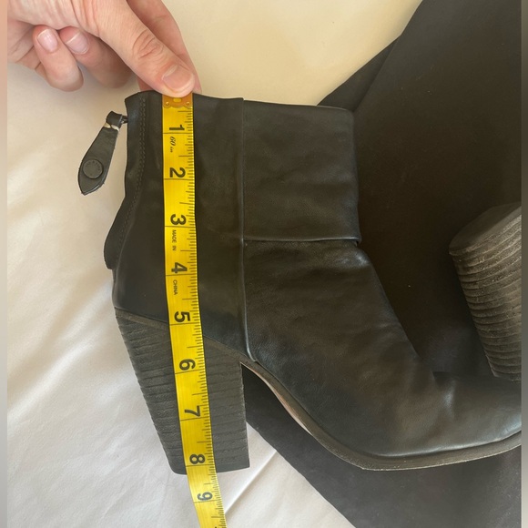 $450 Rag & Bone Size 7.5(37.5) Leather Ankle Boots Heels Shoes - Picture 9 of 14